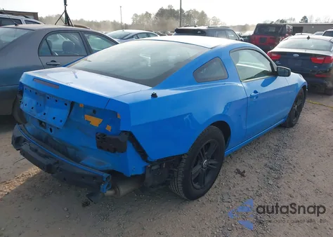 2014 Ford Mustang V6 z USA, uszkodzony, nr VIN 1ZVBP8AM8E5258360